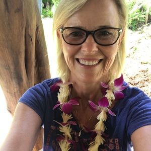 Meet your Posher, Kaye